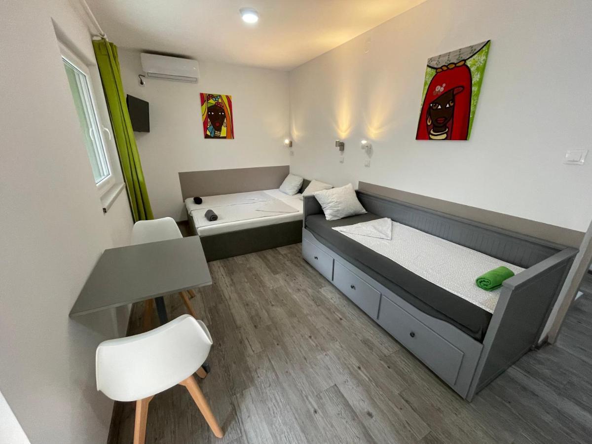 Tutti Apartman Балатонлеле Екстериор снимка